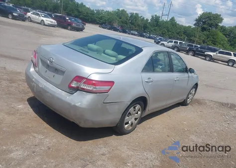 2011 Toyota Camry Se/Le/Xle z USA, uszkodzony, nr VIN 4T1BF3EK0BU131391